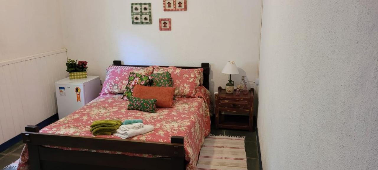 Pouso Donana Cama E Cafe Bed and Breakfast Itaipava Eksteriør billede